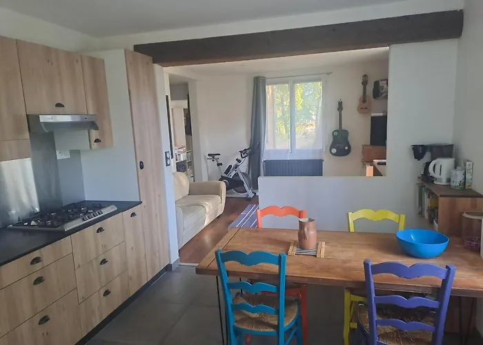 Sous Les Tilleuls بيت للعطل سانت-بريفين-لي-بان